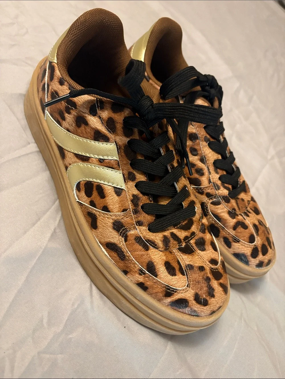 Women's Leopard Print Low-Top Sneakers with Gold Accents